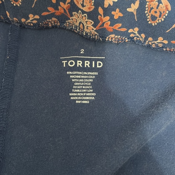 Torrid Size 2 (18-20) Pink and Blue Leggings - Picture 3 of 5